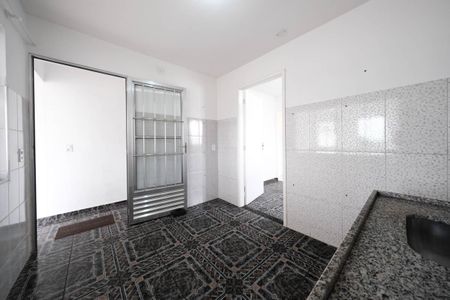 Casa para alugar com 150m², 2 quartos e 2 vagasCozinha 1