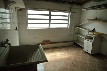 Casa à venda com 120m², 2 quartos e 2 vagasÁrea de Serviço ( casa 1 e 2 ) 