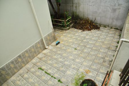 Casa à venda com 120m², 2 quartos e 2 vagasQuintal casa 1 