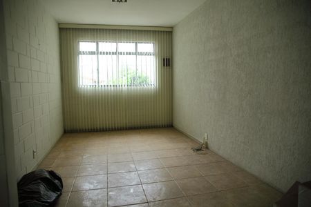 Casa à venda com 120m², 2 quartos e 2 vagasSala ( casa 2 ) 