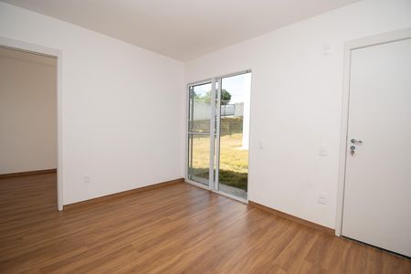 Sala de apartamento para alugar com 2 quartos, 181m² em Colonial, Contagem
