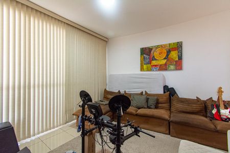Apartamento à venda com 167m², 2 quartos e 3 vagasSala 2
