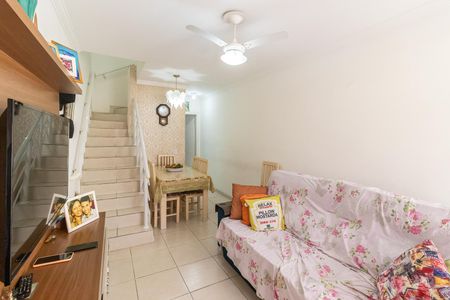 Casa de Condomínio para alugar com 2 quartos, 70m² em Jardim Gloria, Praia Grande