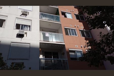 Apartamento à venda com 54m², 2 quartos e 1 vagaFachada com Placa