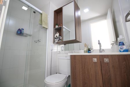 Apartamento à venda com 54m², 2 quartos e 1 vagaBanheiro Social