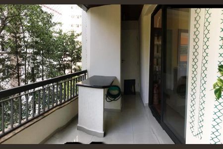 Apartamento à venda com 179m², 4 quartos e 3 vagasFoto 01