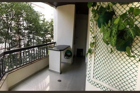 Apartamento à venda com 179m², 4 quartos e 3 vagasFoto 01