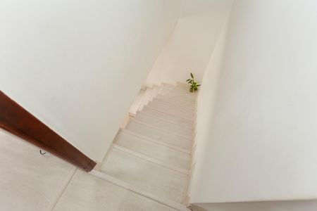 Casa à venda com 120m², 3 quartos e 1 vagaEscada