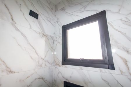 Casa à venda com 150m², 3 quartos e 2 vagas Casa à venda com 150m², 3 quartos e 2 vagasBanheiro 2