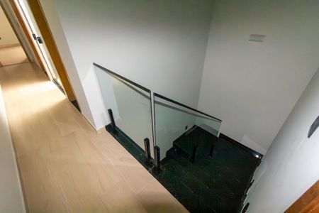 Casa à venda com 150m², 3 quartos e 2 vagas Casa à venda com 150m², 3 quartos e 2 vagasCorredor