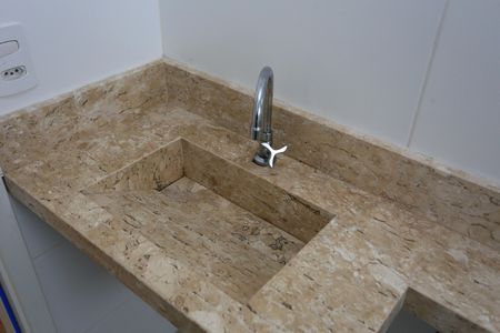 Apartamento à venda com 42m², 2 quartos e 1 vaga Apartamento à venda com 42m², 2 quartos e 1 vagaBanheiro