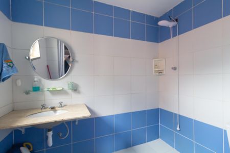 Casa à venda com 390m², 12 quartos e 8 vagas Casa à venda com 390m², 12 quartos e 8 vagasBanheiro 4