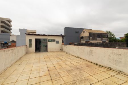 Casa à venda com 390m², 12 quartos e 8 vagas Casa à venda com 390m², 12 quartos e 8 vagasTerraço