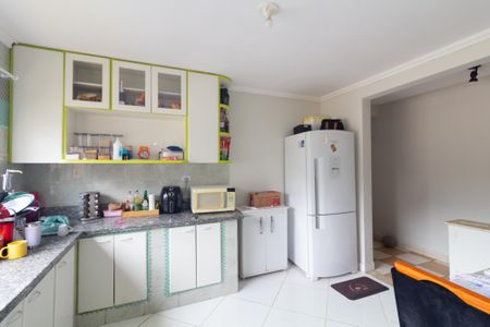 Casa à venda com 390m², 12 quartos e 8 vagas Casa à venda com 390m², 12 quartos e 8 vagasCozinha 3