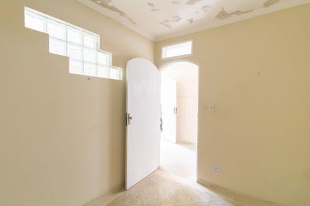 Casa à venda com 390m², 12 quartos e 8 vagas Casa à venda com 390m², 12 quartos e 8 vagasQuarto 5