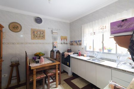 Casa à venda com 390m², 12 quartos e 8 vagas Casa à venda com 390m², 12 quartos e 8 vagasCozinha