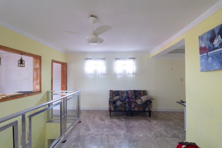 Casa à venda com 390m², 12 quartos e 8 vagas Casa à venda com 390m², 12 quartos e 8 vagasSala 4