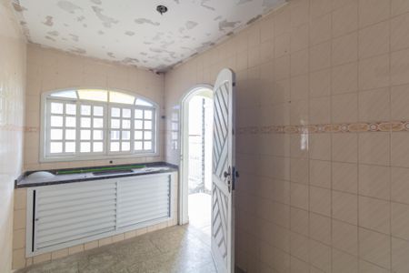 Casa à venda com 390m², 12 quartos e 8 vagas Casa à venda com 390m², 12 quartos e 8 vagasCozinha 2