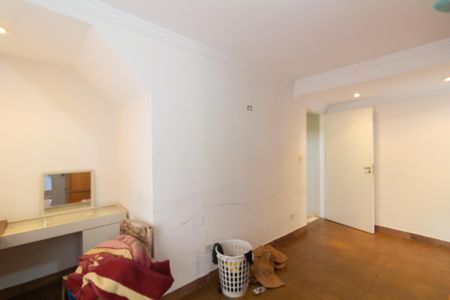 Casa à venda com 390m², 12 quartos e 8 vagas Casa à venda com 390m², 12 quartos e 8 vagasCloset