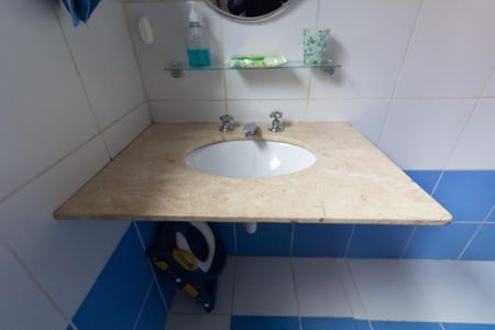 Casa à venda com 390m², 12 quartos e 8 vagas Casa à venda com 390m², 12 quartos e 8 vagasBanheiro 4