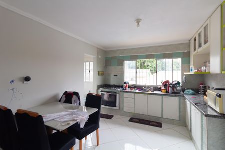 Casa à venda com 390m², 12 quartos e 8 vagas Casa à venda com 390m², 12 quartos e 8 vagasCozinha 3