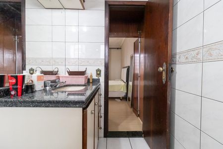 Casa para alugar com 287m², 4 quartos e 5 vagas Casa para alugar com 287m², 4 quartos e 5 vagasBanheiro da Suíte