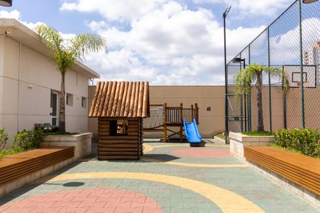 Apartamento à venda com 88m², 3 quartos e 2 vagas Apartamento à venda com 88m², 3 quartos e 2 vagasÁrea comum - Playground