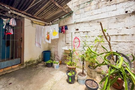 Casa à venda com 240m², 4 quartos e 2 vagasQuintal