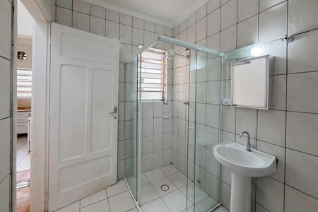 Casa à venda com 240m², 4 quartos e 2 vagasBanheiro