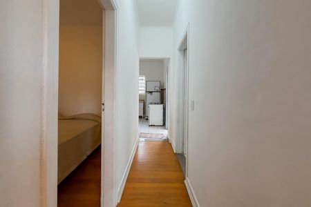 Casa à venda com 240m², 4 quartos e 2 vagasCorredor