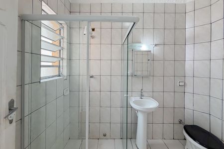 Casa à venda com 240m², 4 quartos e 2 vagasBanheiro