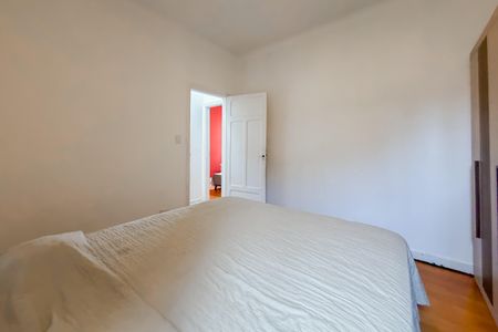 Casa à venda com 240m², 4 quartos e 2 vagasQuarto 2