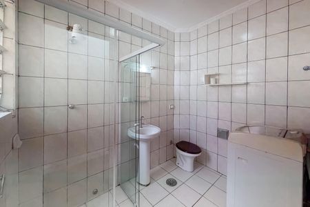 Casa à venda com 240m², 4 quartos e 2 vagasBanheiro