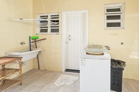 Casa para alugar com 150m², 3 quartos e 4 vagasÁrea de Serviço