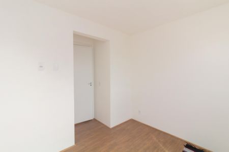 Quarto 2 de apartamento para alugar com 2 quartos, 31m² em Vila Carmosina, São Paulo