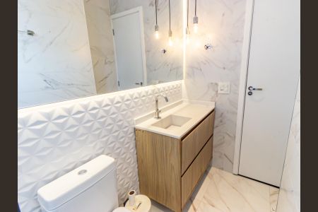 Casa de condomínio à venda com 100m², 2 quartos e 1 vaga Casa de condomínio à venda com 100m², 2 quartos e 1 vagaBanheiro da Suíte 1