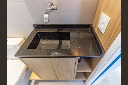 Casa de condomínio à venda com 100m², 2 quartos e 1 vaga Casa de condomínio à venda com 100m², 2 quartos e 1 vagaBanheiro da Suíte 2