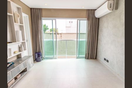 Casa de condomínio à venda com 100m², 2 quartos e 1 vaga Casa de condomínio à venda com 100m², 2 quartos e 1 vagaSala