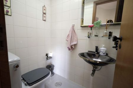 Apartamento à venda com 140m², 3 quartos e 2 vagasBanheiro 1
