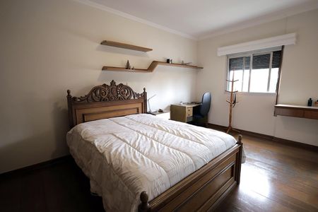 Apartamento à venda com 140m², 3 quartos e 2 vagasQuarto Suíte 1