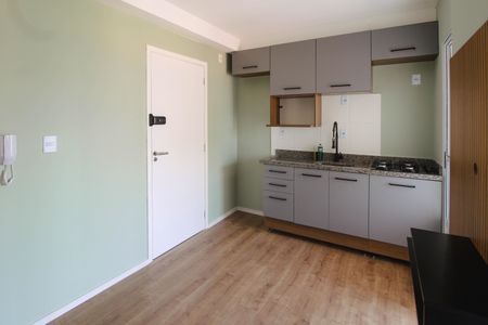 Sala/Cozinha de apartamento à venda com 2 quartos, 31m² em Jardim Monte Kemel, São Paulo