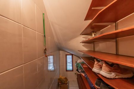 Casa à venda com 98m², 4 quartos e 2 vagasDespensa