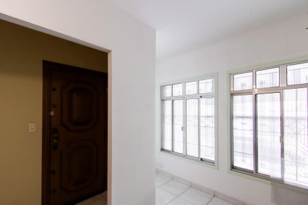 Sala de casa à venda com 4 quartos, 98m² em Vila Costa Melo, São Paulo