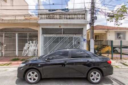 Casa à venda com 98m², 4 quartos e 2 vagasFachada + Placa