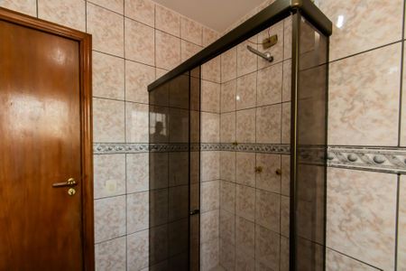 Casa à venda com 98m², 4 quartos e 2 vagasBanheiro