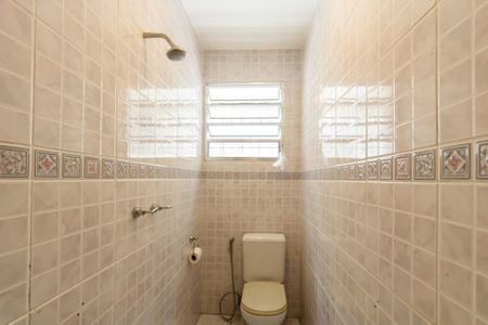 Casa à venda com 98m², 4 quartos e 2 vagasLavabo