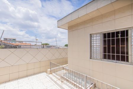 Casa à venda com 98m², 4 quartos e 2 vagasÁrea de Serviço