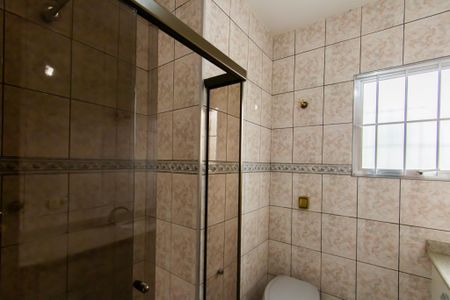 Casa à venda com 98m², 4 quartos e 2 vagasBanheiro