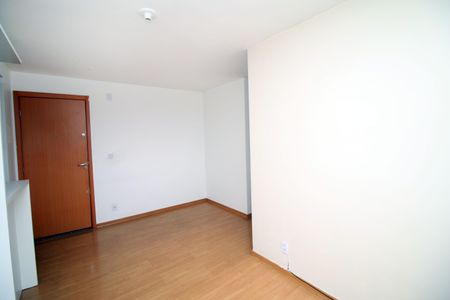Sala de apartamento para alugar com 2 quartos, 55m² em Colégio, Rio de Janeiro
