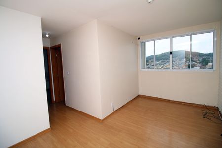 Sala de apartamento para alugar com 2 quartos, 55m² em Colégio, Rio de Janeiro
